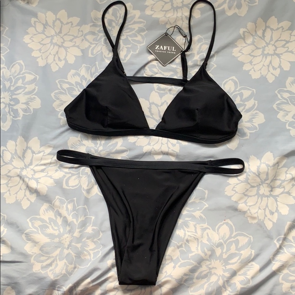 Black Bikini